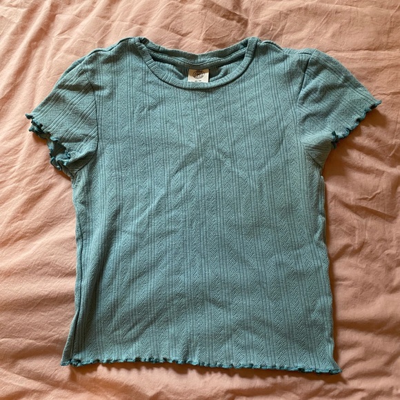 UO The Pointelle Lettuce Edge Baby Tee - Picture 4 of 6